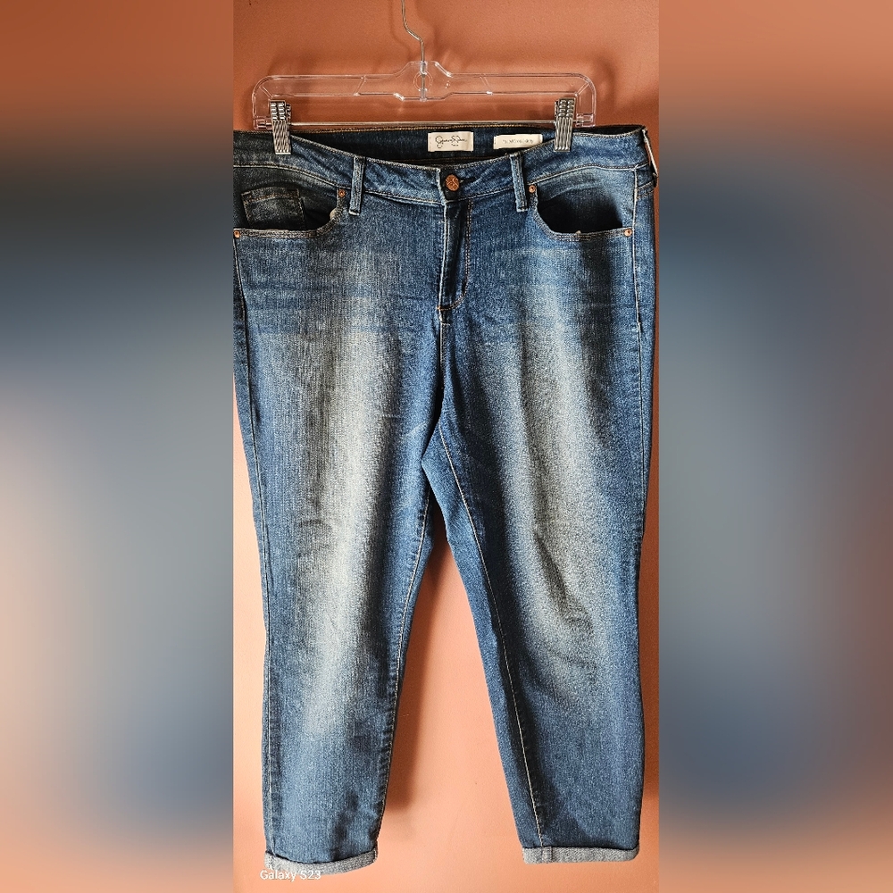 Jessica Simpson Rolled Crop Skinny Jeans Size 14/32 Waist Medium Wash